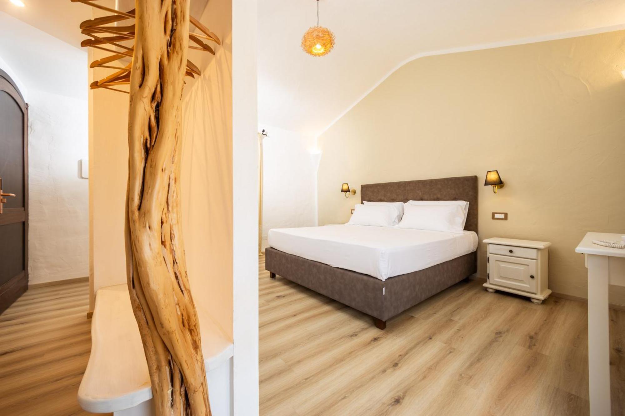 Hotel La Jacia & Baja Sardinia