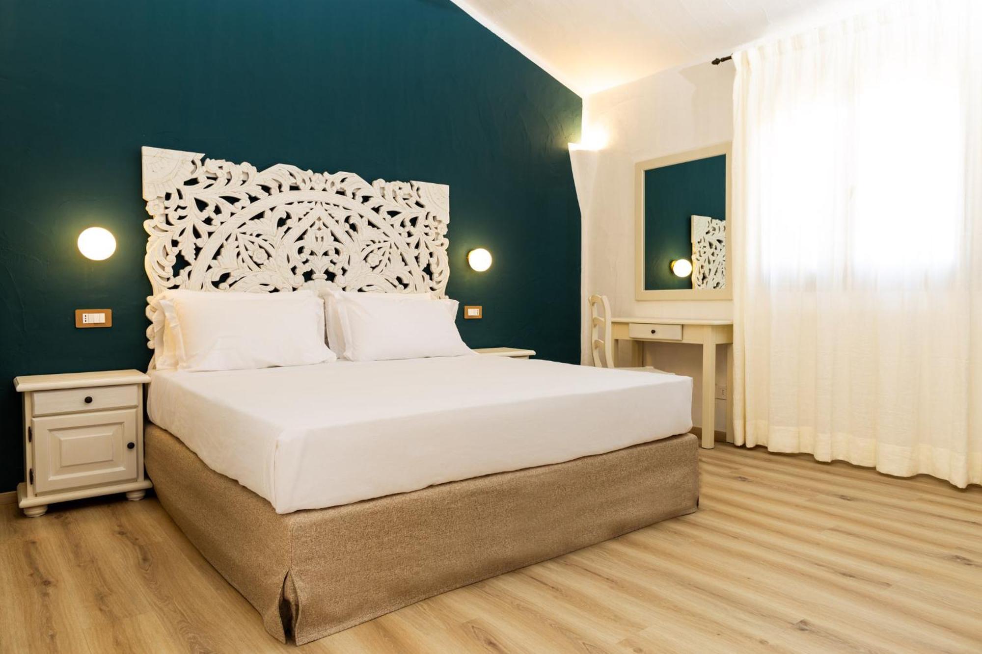 Hotel La Jacia & Baja Sardinia